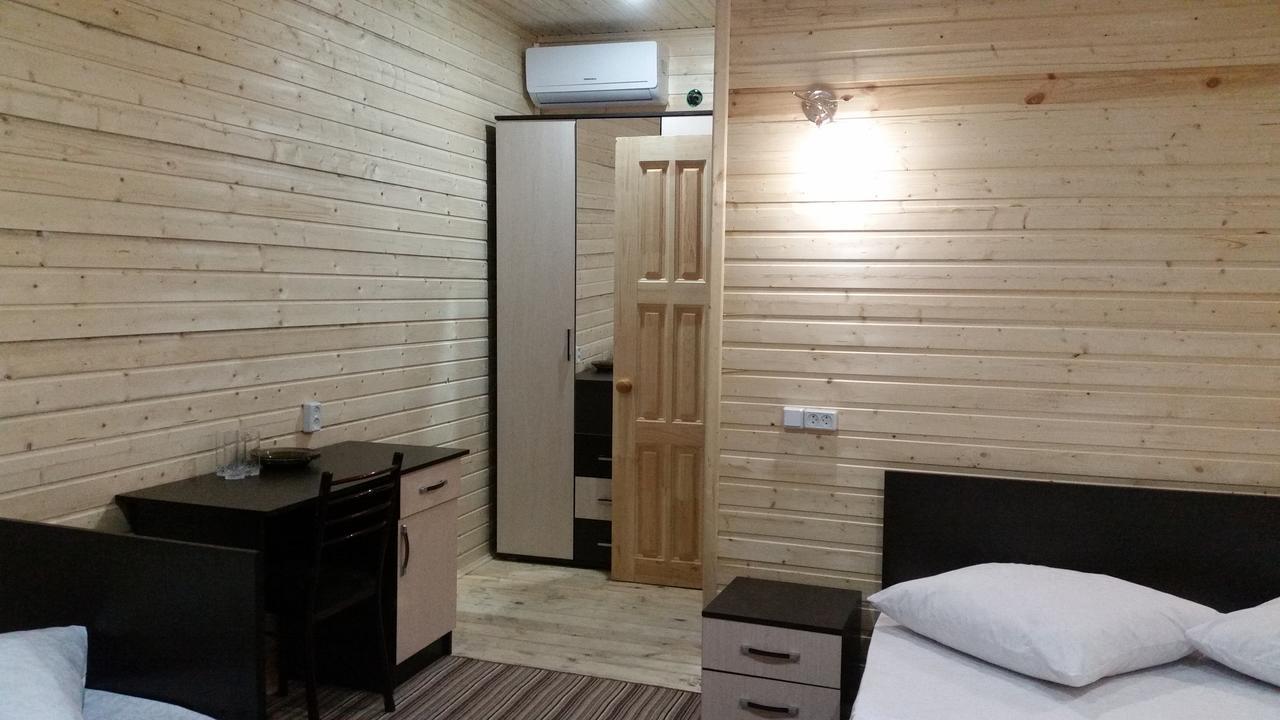 Guest House Ahan Gagry Exterior photo